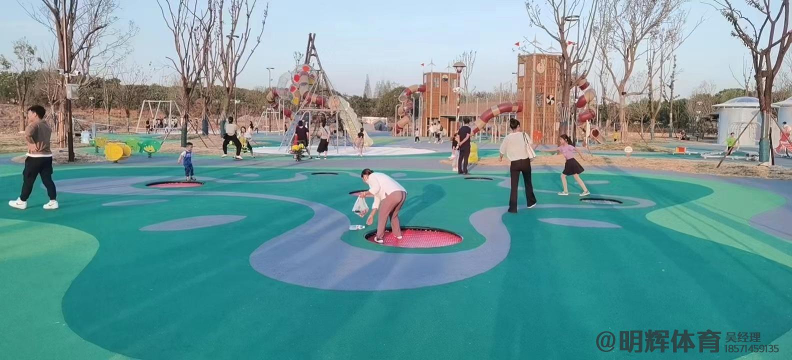 西安公园跑道是用什么材料做成的